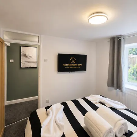 Modern 3 Bed Near M5 Free Street Parking Nyaraló Bristol